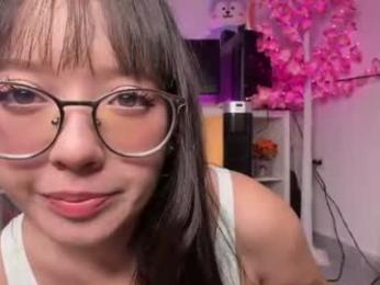 maru_chan_ webcam model stream image