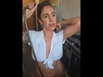 Klamsine webcam model stream image