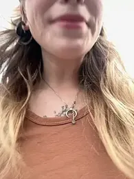 Mimiumuy webcam model stream image