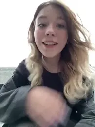 Mimiumuy webcam model stream image