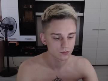 angryzan webcam model stream image