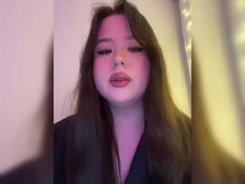 CateLong webcam model stream image