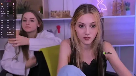 aria_moo webcam model stream image