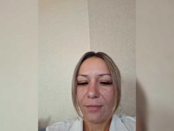 krisred webcam model stream image