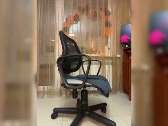 LouiseJenkin webcam bongacams model stream image