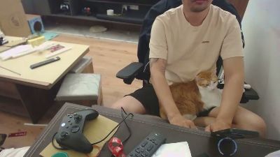 i1toFQ webcam model stream image