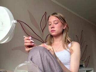 Anya Spueler webcam model stream image