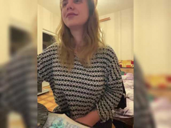 Dollye webcam model stream image