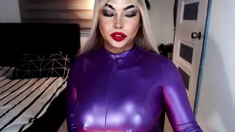 xTrixieMae webcam model stream image