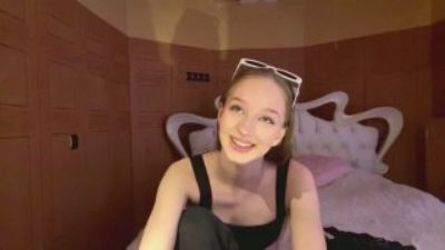 AshleaGiardini webcam cam4 model stream image