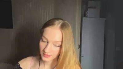 AshleaGiardini webcam cam4 model stream image