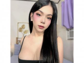 HolyAngelica webcam model stream image