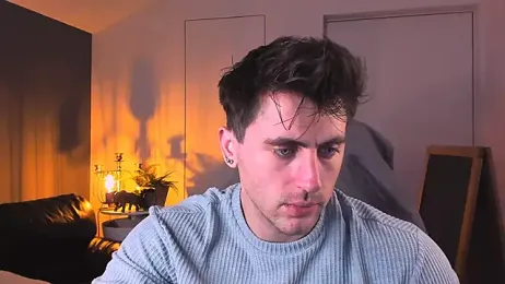 Oscar_Miller_ webcam model stream image