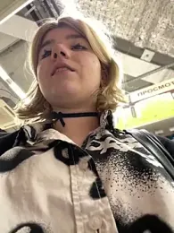 Cherry___Blossom webcam model stream image