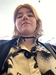 Cherry___Blossom webcam model stream image