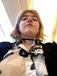 Cherry___Blossom webcam model stream image