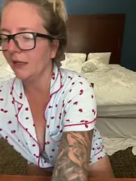 Lizzyloo webcam model stream image