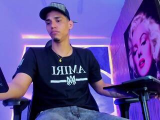 Michael Wellbrown webcam model stream image