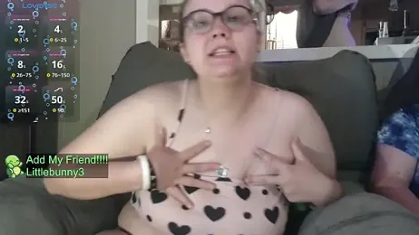 TurtleLady420 webcam model stream image