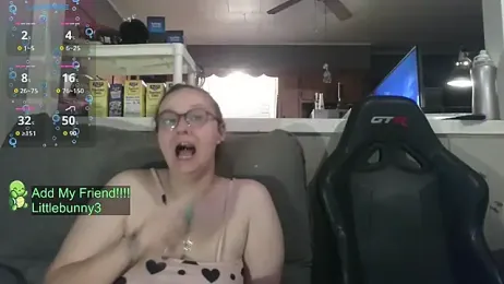 TurtleLady420 webcam model stream image