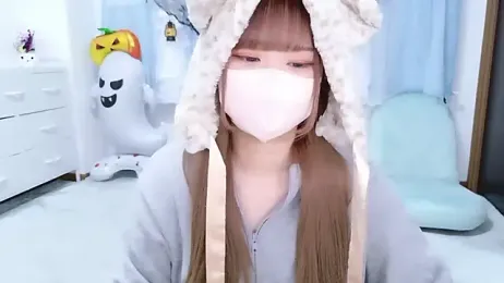 MAIKA_pyon webcam stripchat model stream image