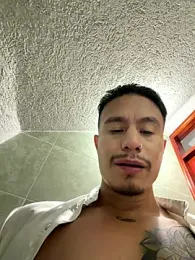 DominickVegas webcam model stream image