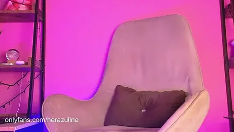 Herazuline webcam model stream image