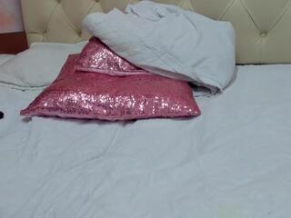 Isabella Abril webcam model stream image