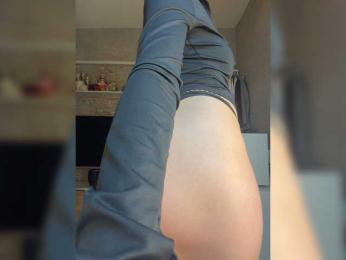 Kamilochka webcam bongacams model stream image