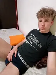 ShyAndrey webcam stripchat model stream image