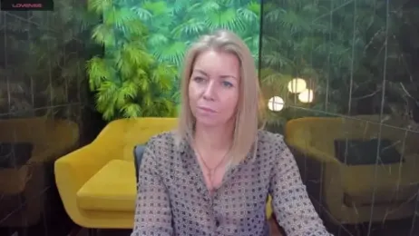 Annie_Light webcam model stream image