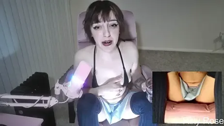 Trixyrose webcam model stream image