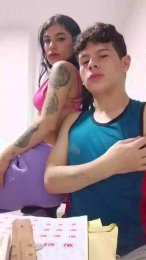 Chari858 webcam model stream image