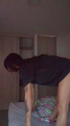 Chari858 webcam model stream image