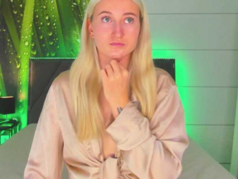 HollyTaillor webcam model stream image