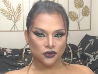 yourtrannyqueenxxx webcam model stream image