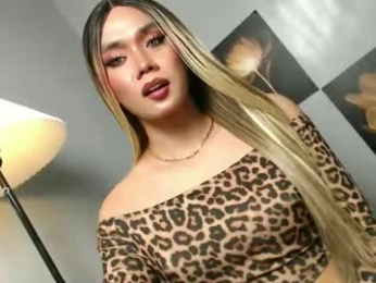 lovers_moon22 webcam model stream image