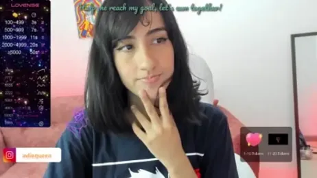 AvlieQueen webcam model stream image