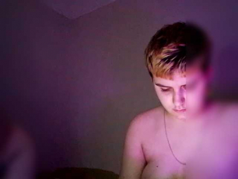 2Lesbians webcam model stream image