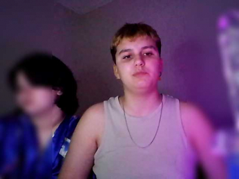 2Lesbians webcam model stream image