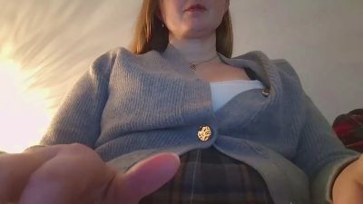 Girlluna webcam cam4 model stream image