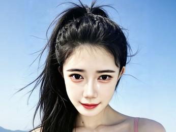 YiyiChen webcam model stream image