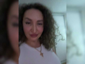 AmeliaTyan webcam model stream image