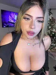 MiaWhitePink_ webcam stripchat model stream image