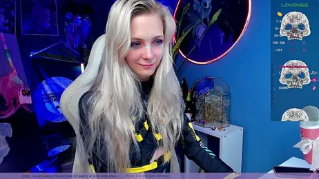 Fridart-house_Fortuna webcam model stream image