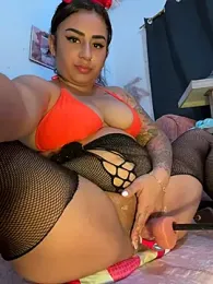 halana_squirts webcam model stream image