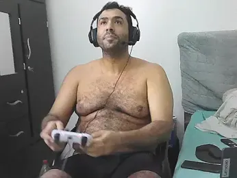 IronSideBear webcam model stream image