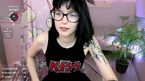 HazelTompson webcam model stream image