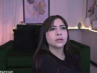 zoe-cruz21 webcam model stream image