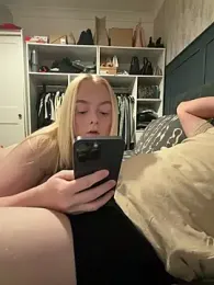 lusciouslylou webcam model stream image